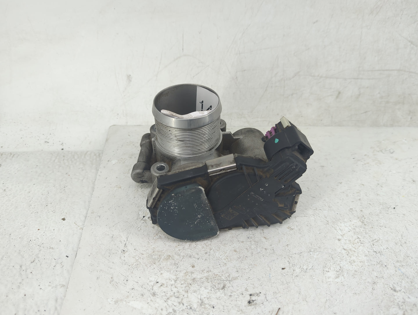 2011-2016 Chevrolet Cruze Throttle Body P/N:0 280 750 581 5565489 Fits Fits 2011 2012 2013 2014 2015 2016 2017 2018 2019 202