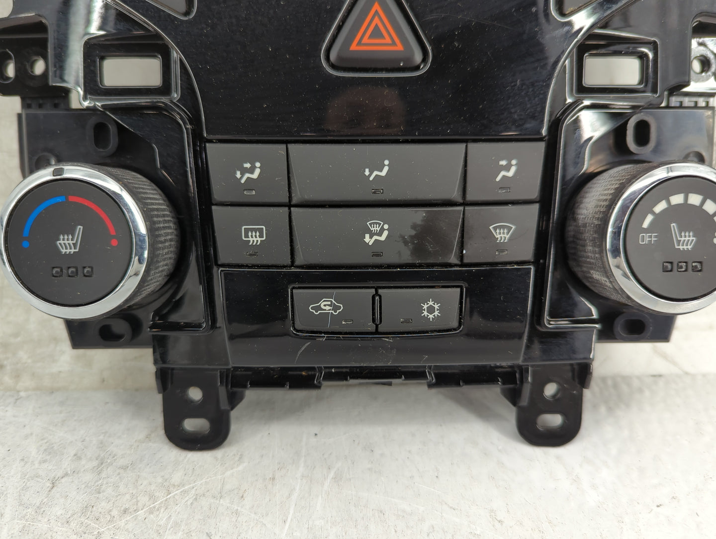 2012-2016 Chevrolet Cruze Climate Control Module Temperature AC/Heater Replacement P/N:95146208 Fits Fits 2012 2013 2014 201