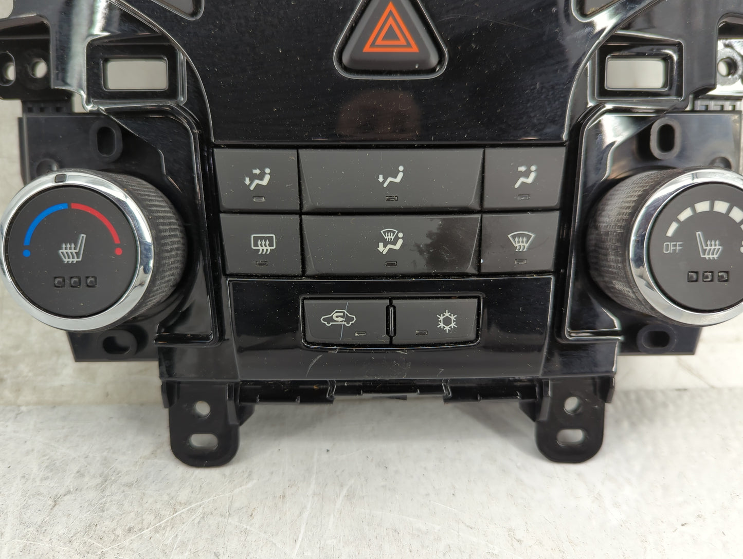 2012-2016 Chevrolet Cruze Climate Control Module Temperature AC/Heater Replacement P/N:95146208 Fits Fits 2012 2013 2014 201