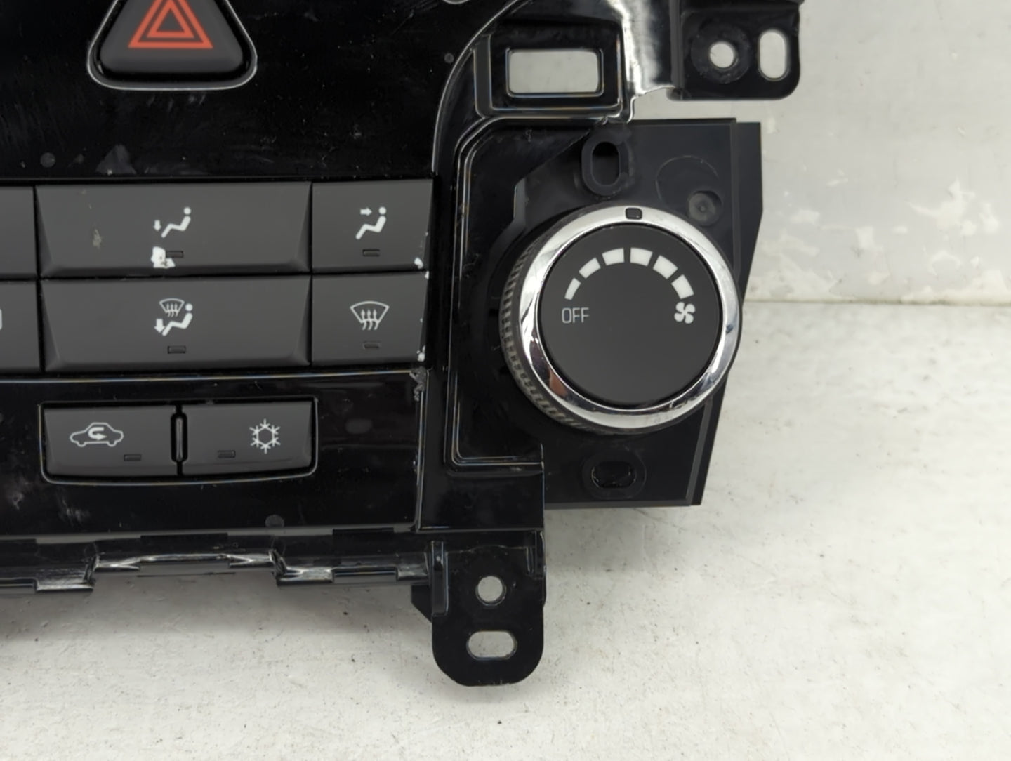 2012-2016 Chevrolet Cruze Climate Control Module Temperature AC/Heater Replacement P/N:95146207 386207A050231707 Fits OEM Us