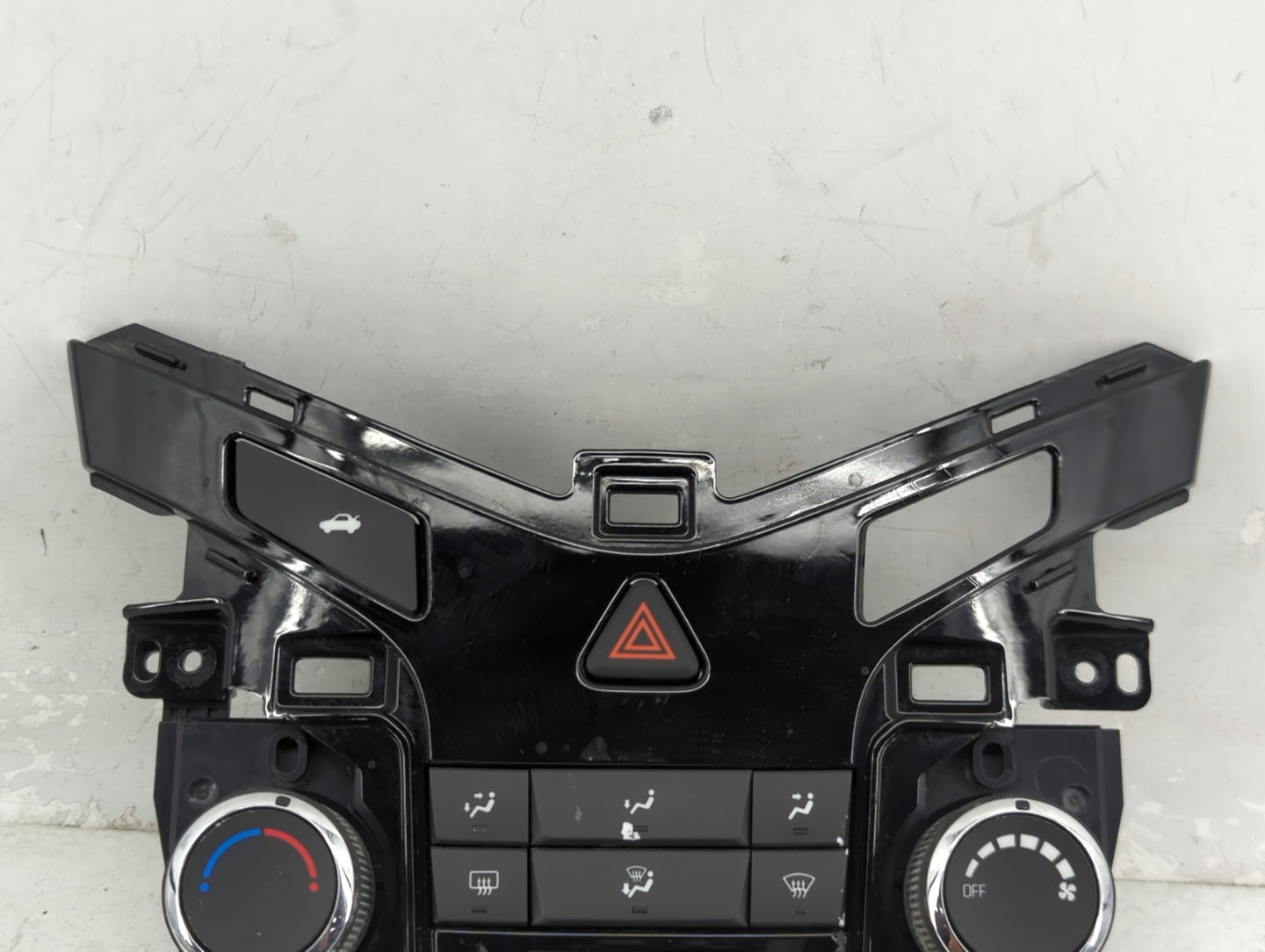 2012-2016 Chevrolet Cruze Climate Control Module Temperature AC/Heater Replacement P/N:95146207 386207A050231707 Fits OEM Us