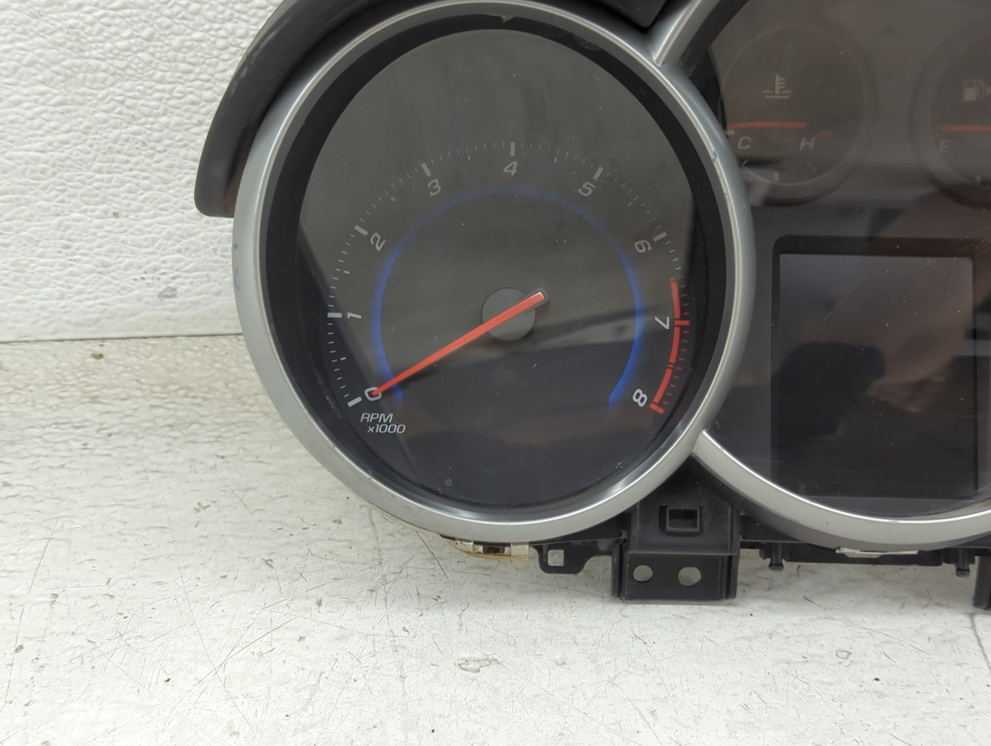 2015-2016 Chevrolet Cruze Instrument Cluster Speedometer Gauges P/N:42362675 Miles: Fits Fits 2015 2016 OEM Used Auto Parts 