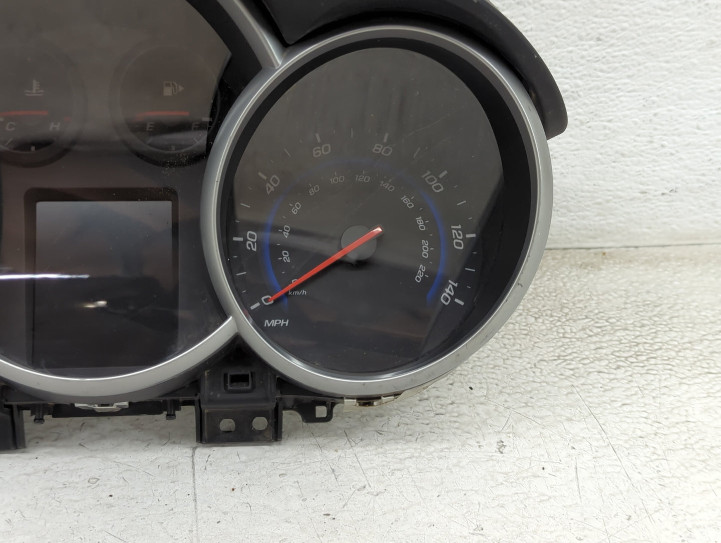 2015-2016 Chevrolet Cruze Instrument Cluster Speedometer Gauges P/N:42362675 Miles: Fits Fits 2015 2016 OEM Used Auto Parts 