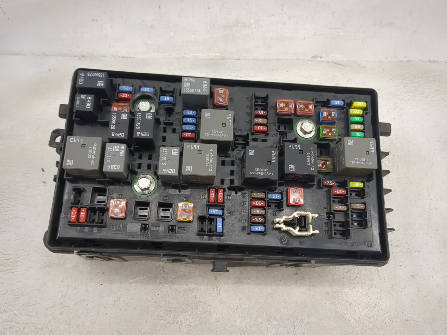 2015-2016 Chevrolet Cruze Fusebox Fuse Box Panel Relay Module P/N:13500128 13500114, 13500112, 13306941 Fits Fits 2015 2016 