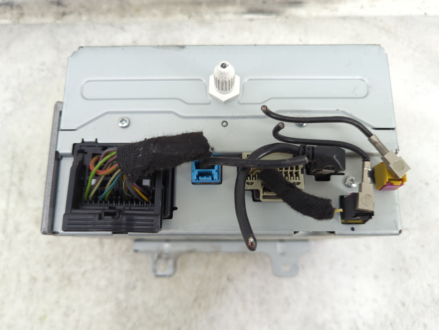 2015-2016 Chevrolet Cruze Radio AM FM Cd Player Receiver Replacement P/N:84062126 GA-130-COLR-NT Fits Fits 2014 2015 2016 20
