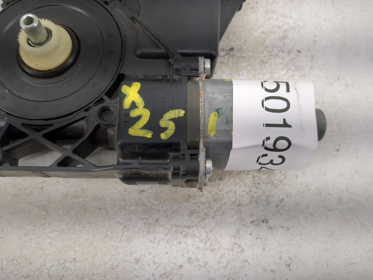 2012-2016 Chevrolet Cruze Passenger Front Right Power Window Motor 1501934 - Oemusedautoparts1.com