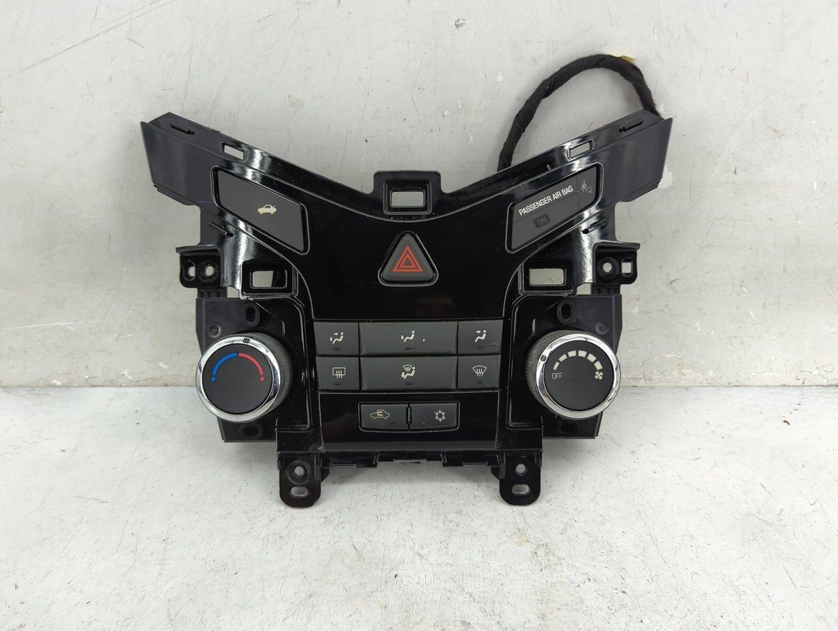 2012-2016 Chevrolet Cruze Climate Control Module Temperature AC/Heater Replacement P/N:95146117 386207A0428 Fits OEM Used Au