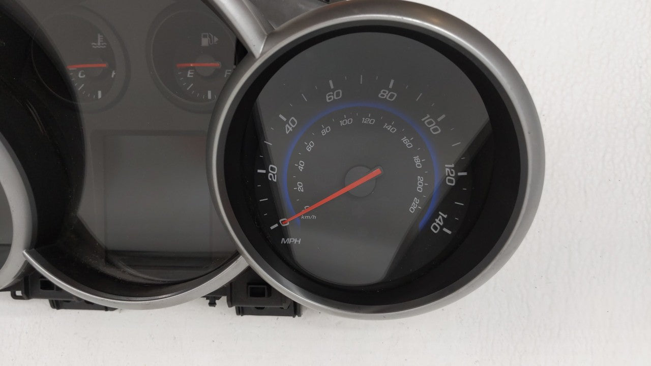2015-2016 Chevrolet Cruze Instrument Cluster Speedometer Gauges P/N:811511914 94560794, 42362675, 42362673 Fits Fits 2015 20