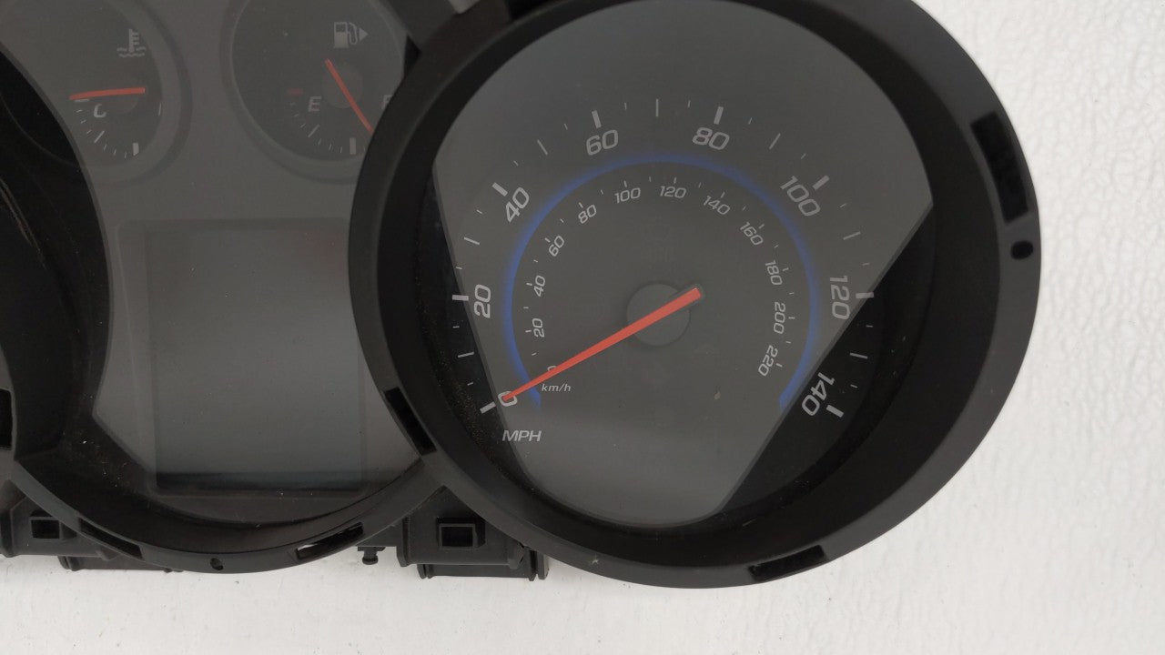 2015-2016 Chevrolet Cruze Instrument Cluster Speedometer Gauges P/N:811511914 94560794, 42362675, 42362673 Fits Fits 2015 20
