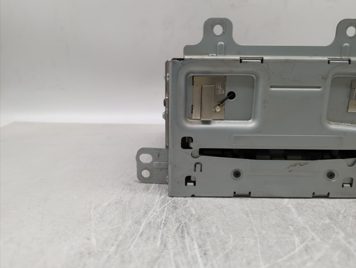 2015-2016 Chevrolet Cruze Am Fm Cd Player Radio Receiver - Oemusedautoparts1.com