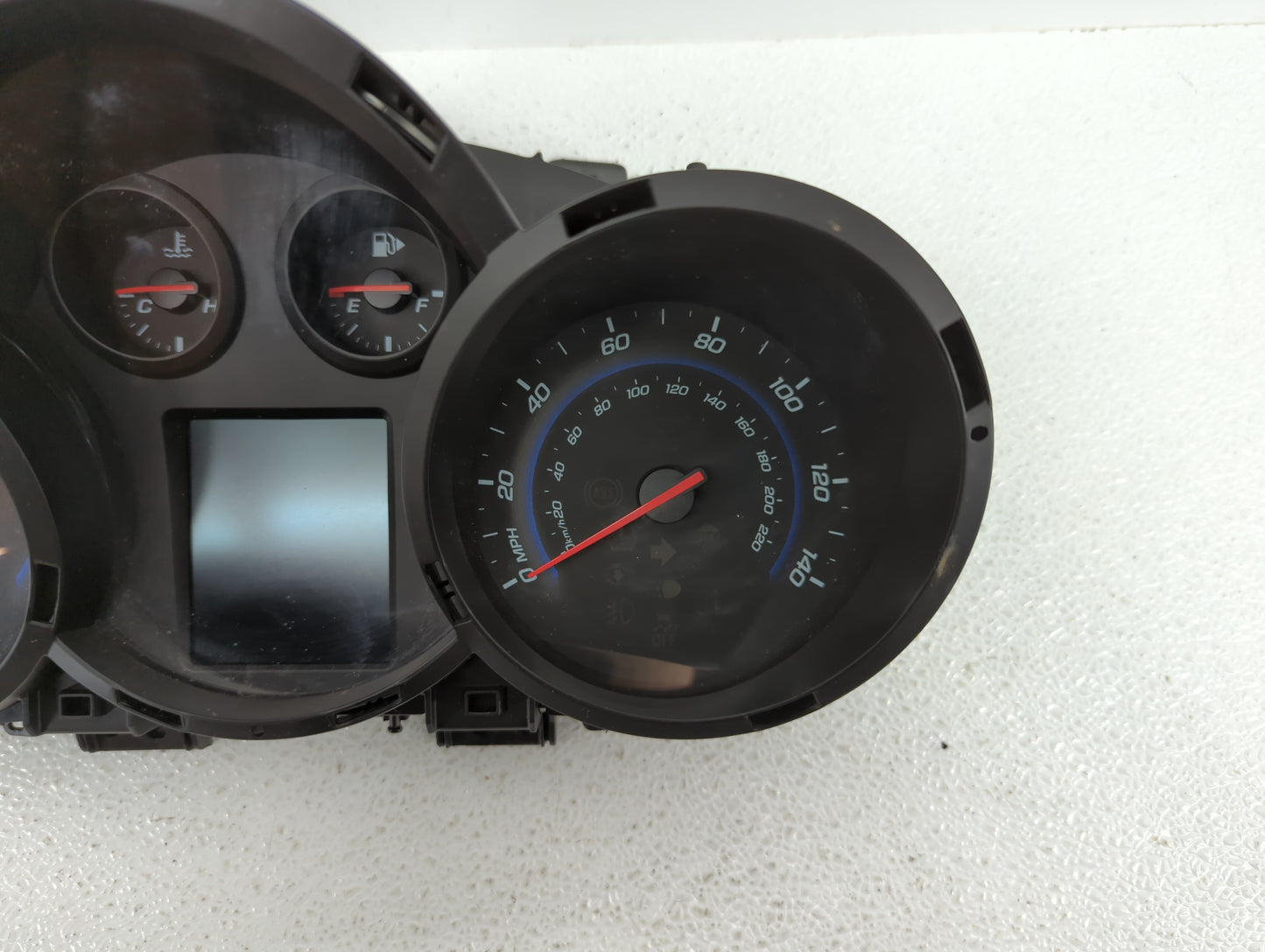 2015 Chevrolet Cruze Instrument Cluster Speedometer Gauges P/N:94560794 Fits OEM Used Auto Parts - Oemusedautoparts1.com