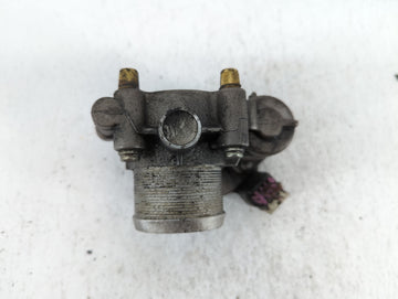 2011-2016 Chevrolet Cruze Throttle Body P/N:55581662 12644239AA, 55565489 Fits Fits 2011 2012 2013 2014 2015 2016 2017 2018 2019 OEM Used Auto Parts