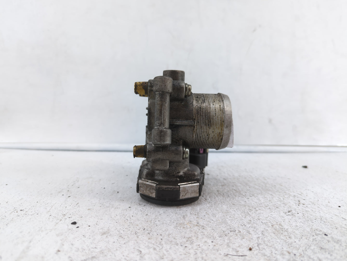2011-2016 Chevrolet Cruze Throttle Body P/N:55581662 12644239AA, 55565489 Fits Fits 2011 2012 2013 2014 2015 2016 2017 2018 