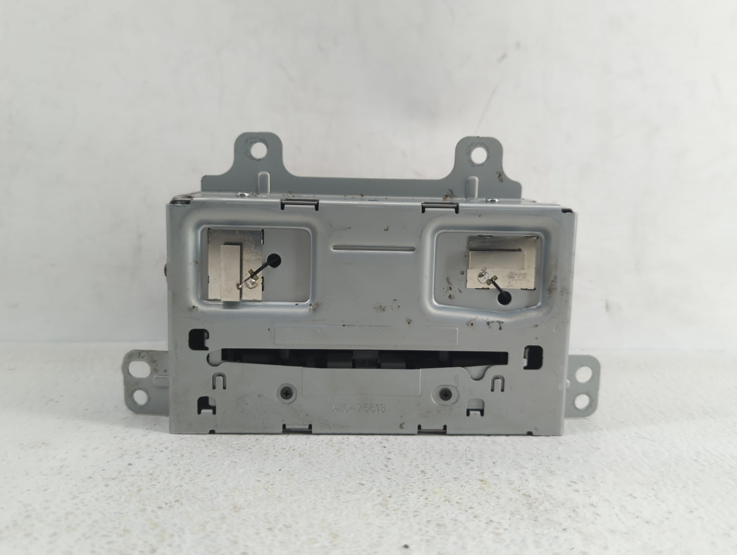 2015-2016 Chevrolet Cruze Am Fm Cd Player Radio Receiver - Oemusedautoparts1.com