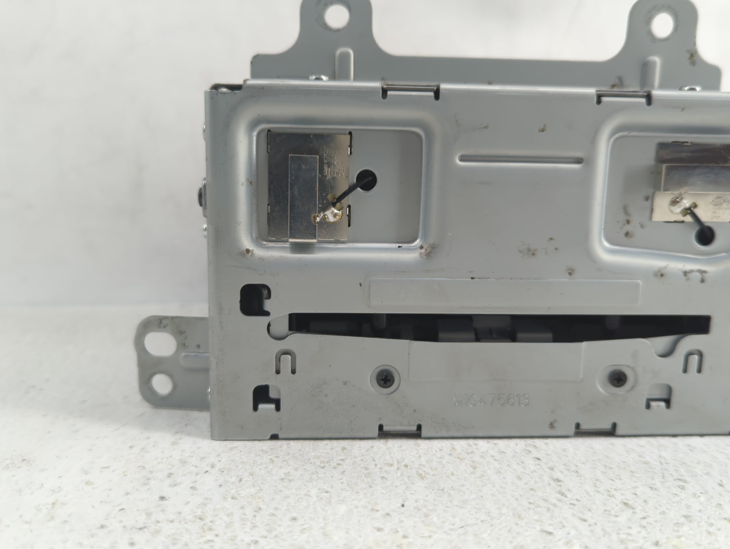 2015-2016 Chevrolet Cruze Am Fm Cd Player Radio Receiver - Oemusedautoparts1.com