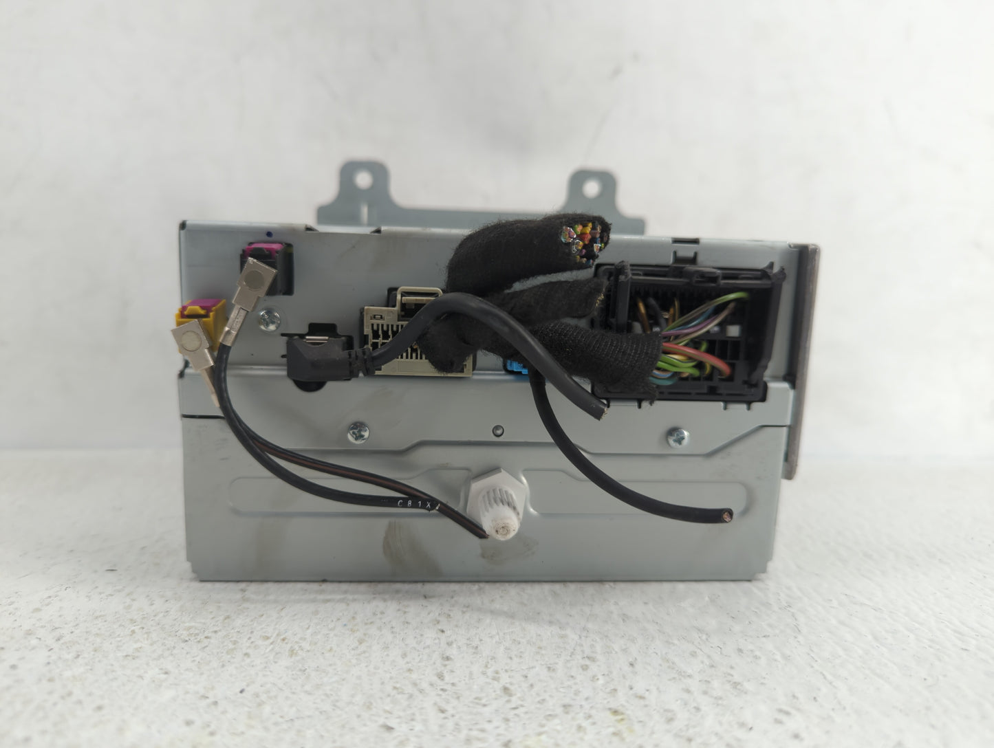 2015-2016 Chevrolet Cruze Am Fm Cd Player Radio Receiver - Oemusedautoparts1.com