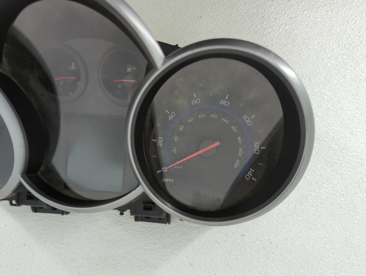 2015-2016 Chevrolet Cruze Instrument Cluster Speedometer Gauges P/N:42362675 811511914, 94560794, 42362673 Fits Fits 2015 20