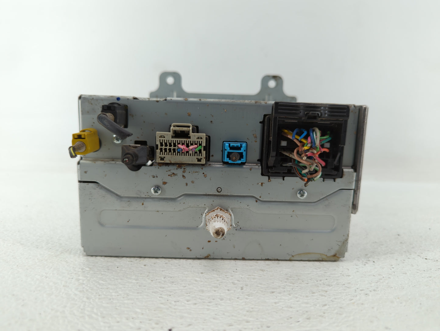 2015-2016 Chevrolet Cruze Am Fm Cd Player Radio Receiver - Oemusedautoparts1.com