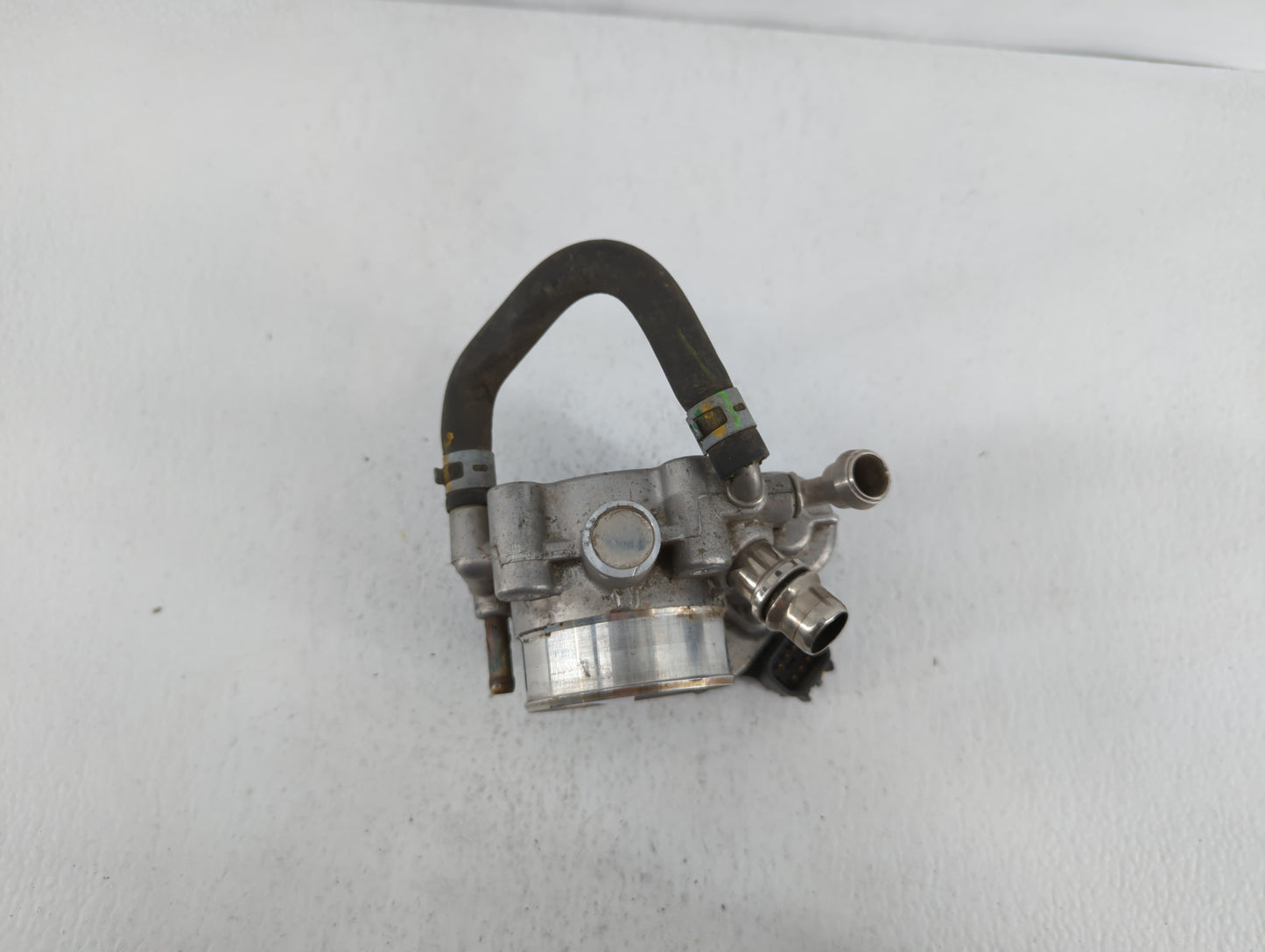 2011-2016 Chevrolet Cruze Throttle Body P/N:55577375 55561495 Fits Fits 2009 2010 2011 2012 2013 2014 2015 2016 2017 2018 OE