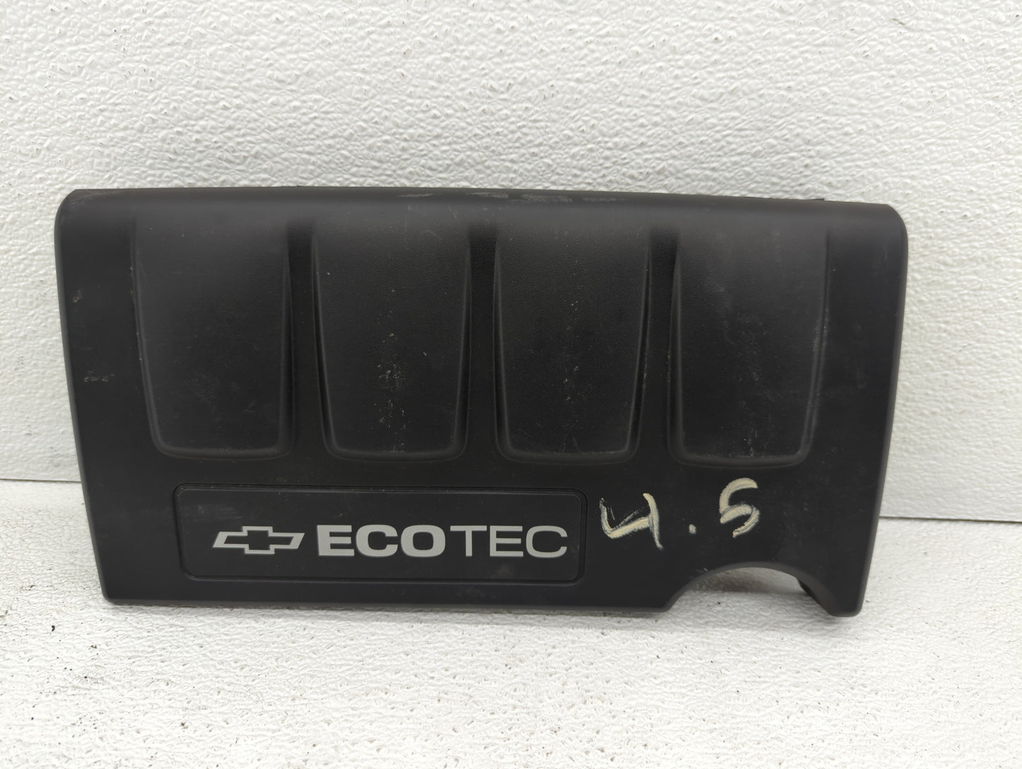 2015 Chevrolet Cruze Engine Cover - Oemusedautoparts1.com