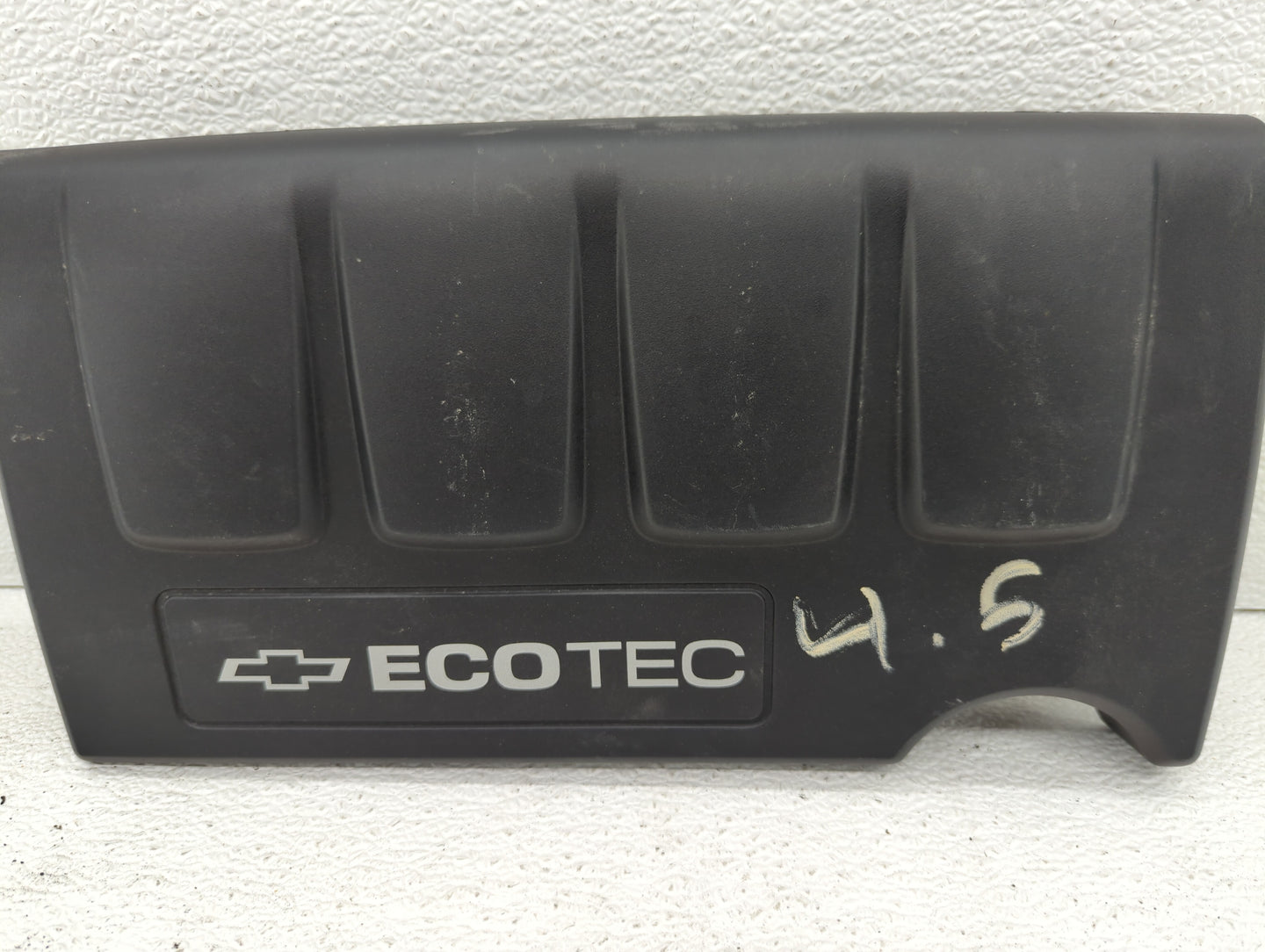2015 Chevrolet Cruze Engine Cover - Oemusedautoparts1.com