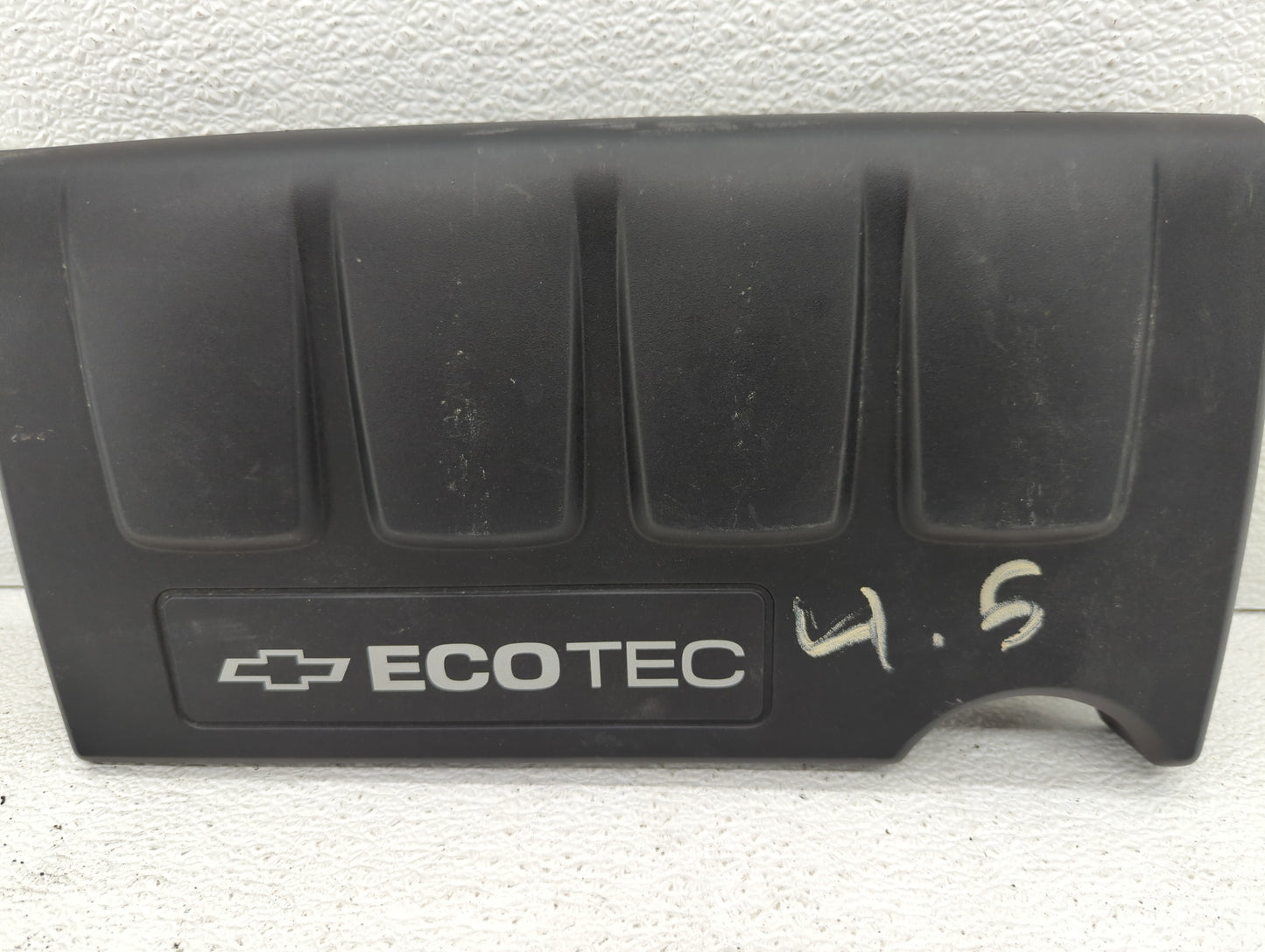2015 Chevrolet Cruze Engine Cover - Oemusedautoparts1.com