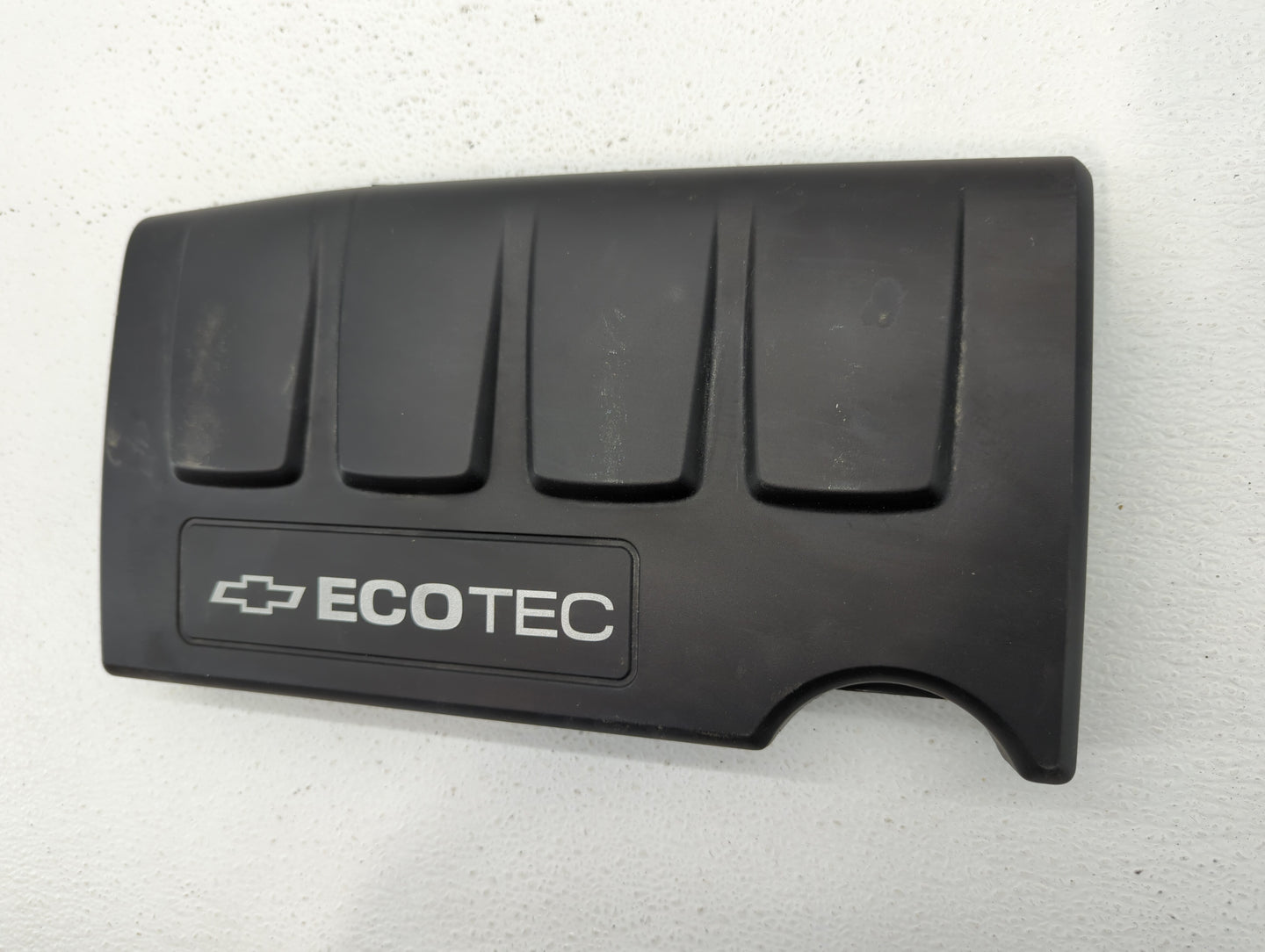 2015 Chevrolet Cruze Engine Cover - Oemusedautoparts1.com