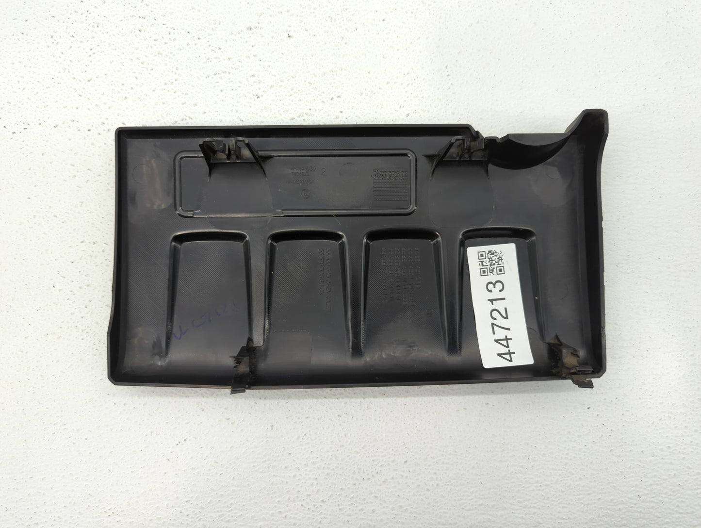 2015 Chevrolet Cruze Engine Cover - Oemusedautoparts1.com