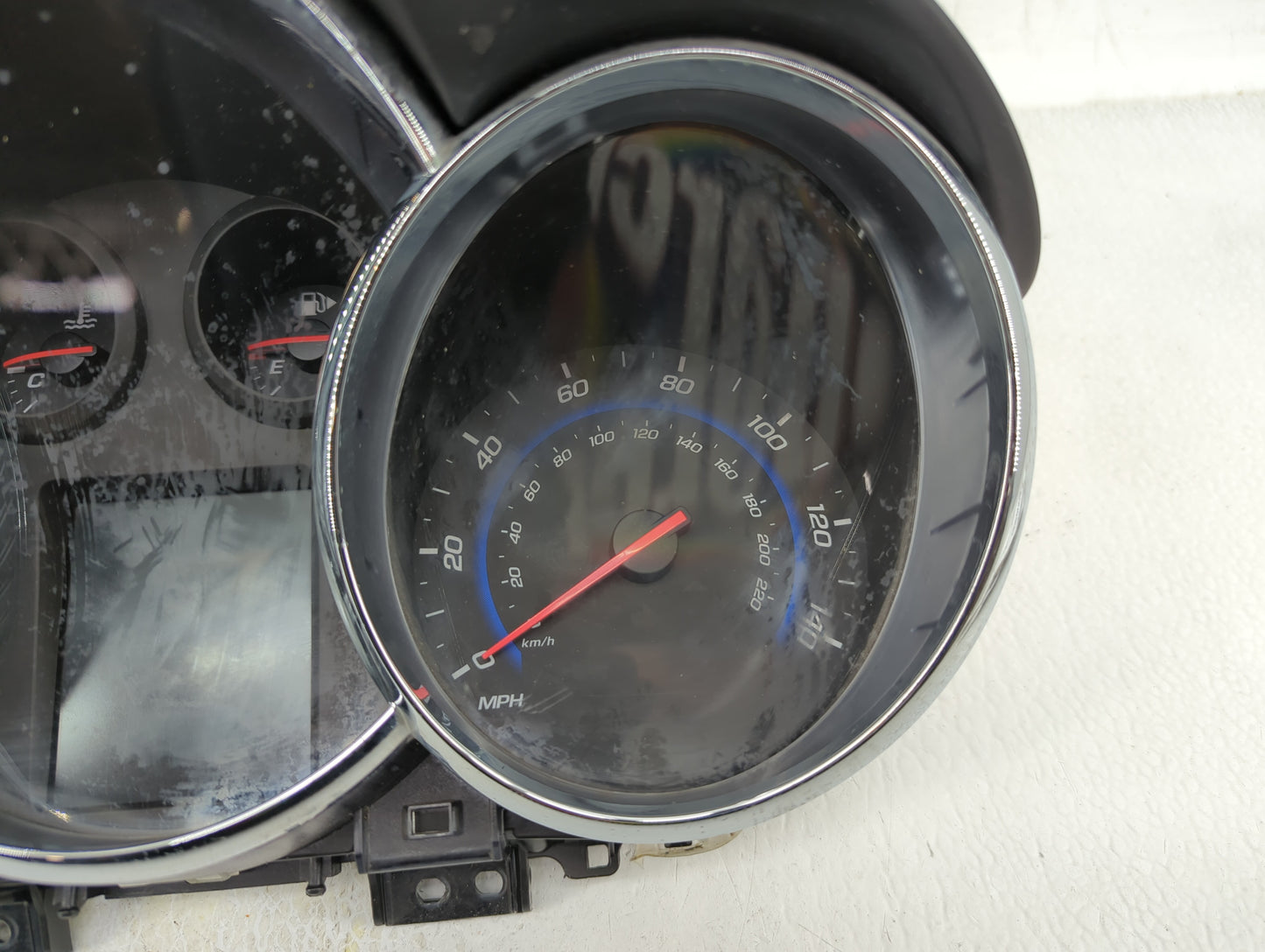 2015-2016 Chevrolet Cruze Instrument Cluster Speedometer Gauges P/N:42362673 Fits Fits 2015 2016 OEM Used Auto Parts - Oemus