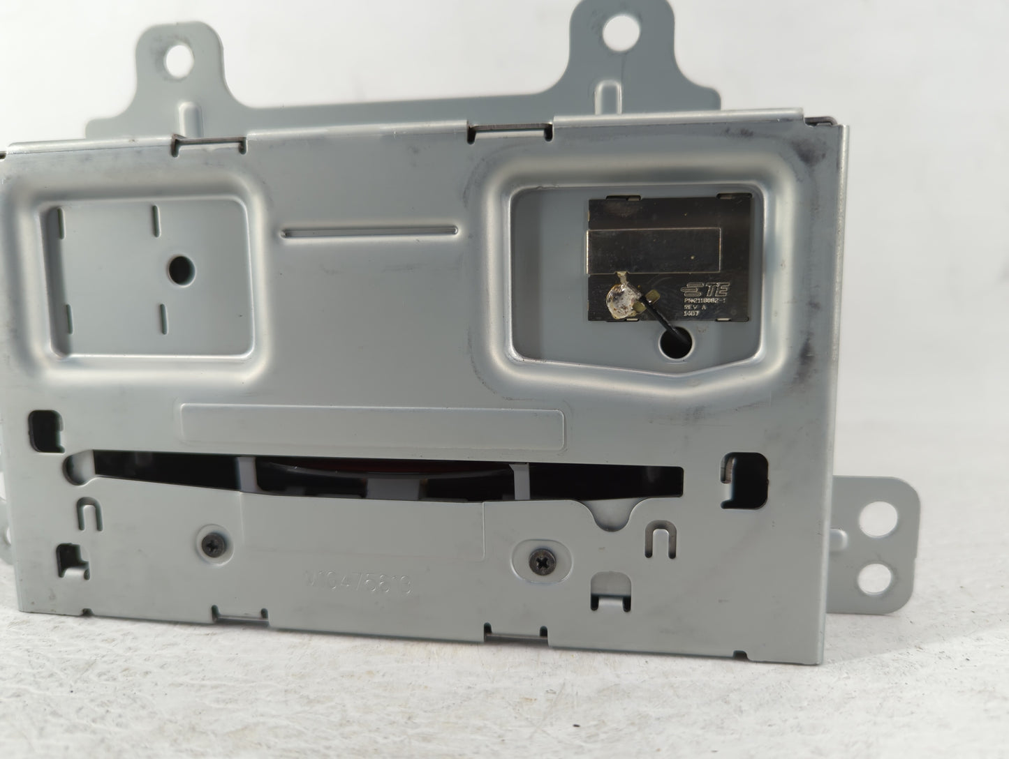 2015-2016 Chevrolet Cruze Radio AM FM Cd Player Receiver Replacement P/N:23476256 22941573, 23378511 Fits Fits 2014 2015 201
