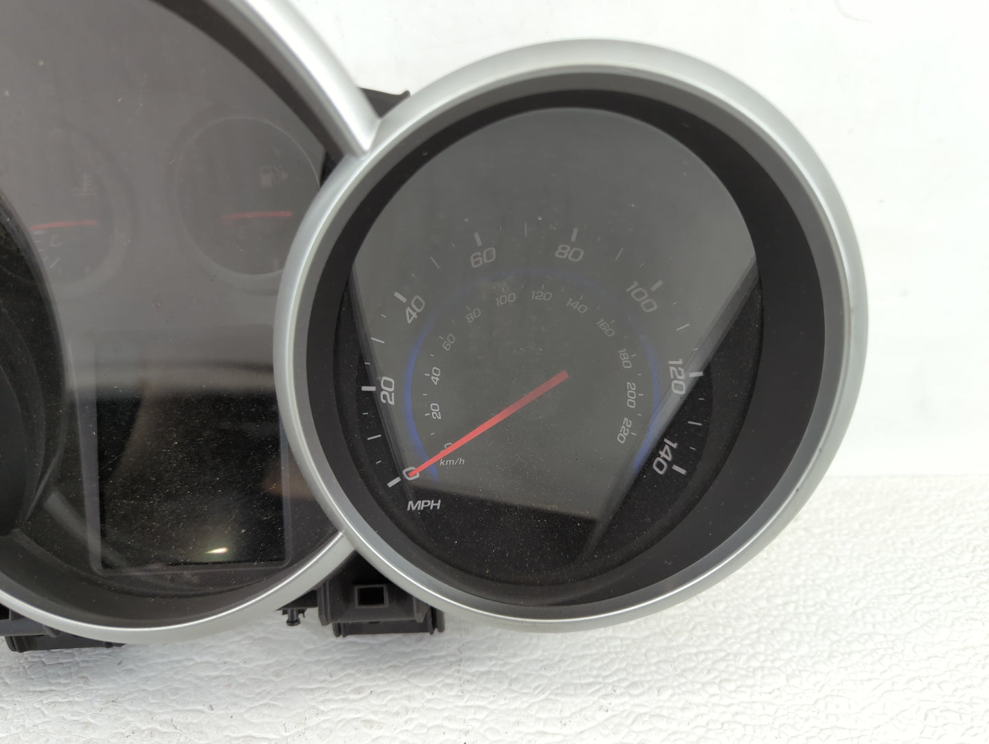 2015-2016 Chevrolet Cruze Instrument Cluster Speedometer Gauges P/N:42362675 94560794, 42362673 Fits Fits 2015 2016 OEM Used