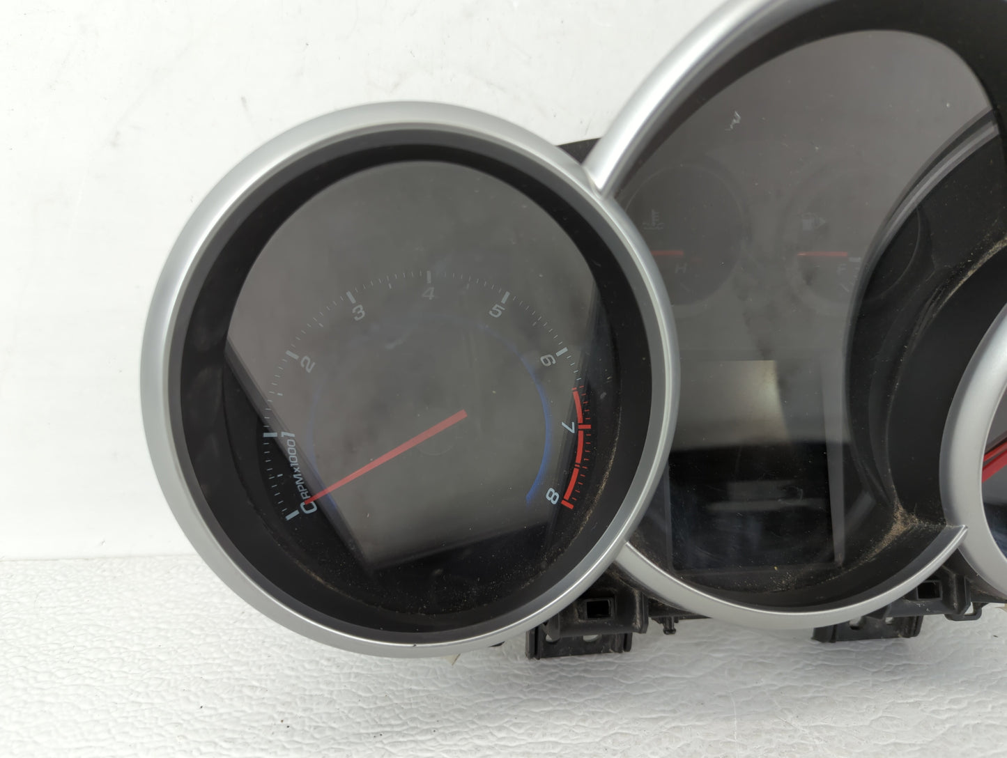 2015-2016 Chevrolet Cruze Instrument Cluster Speedometer Gauges P/N:42362675 94560794, 42362673 Fits Fits 2015 2016 OEM Used
