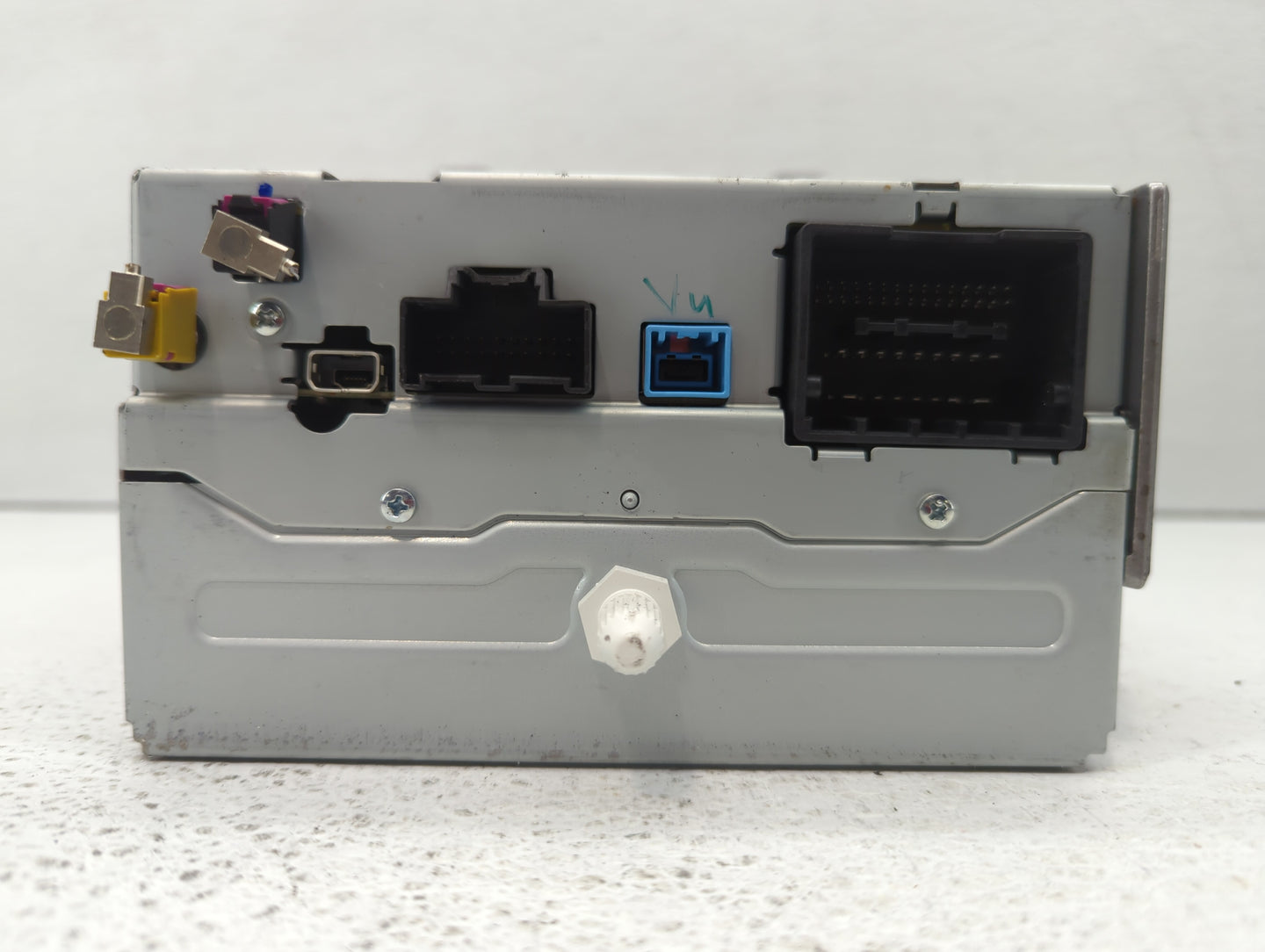 2015-2016 Chevrolet Cruze Radio AM FM Cd Player Receiver Replacement P/N:23284452 23476256 Fits Fits 2014 2015 2016 2017 OEM