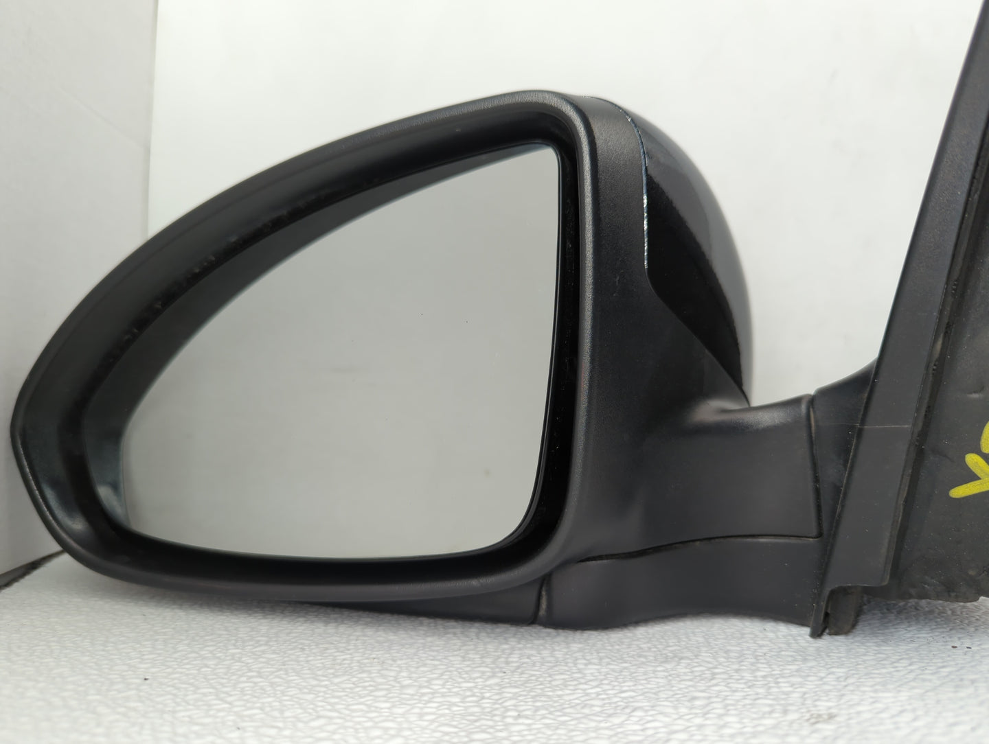 2011-2016 Chevrolet Cruze Driver Side View Mirror - Left Door Mirror OEM Used - Oemusedautoparts1.com