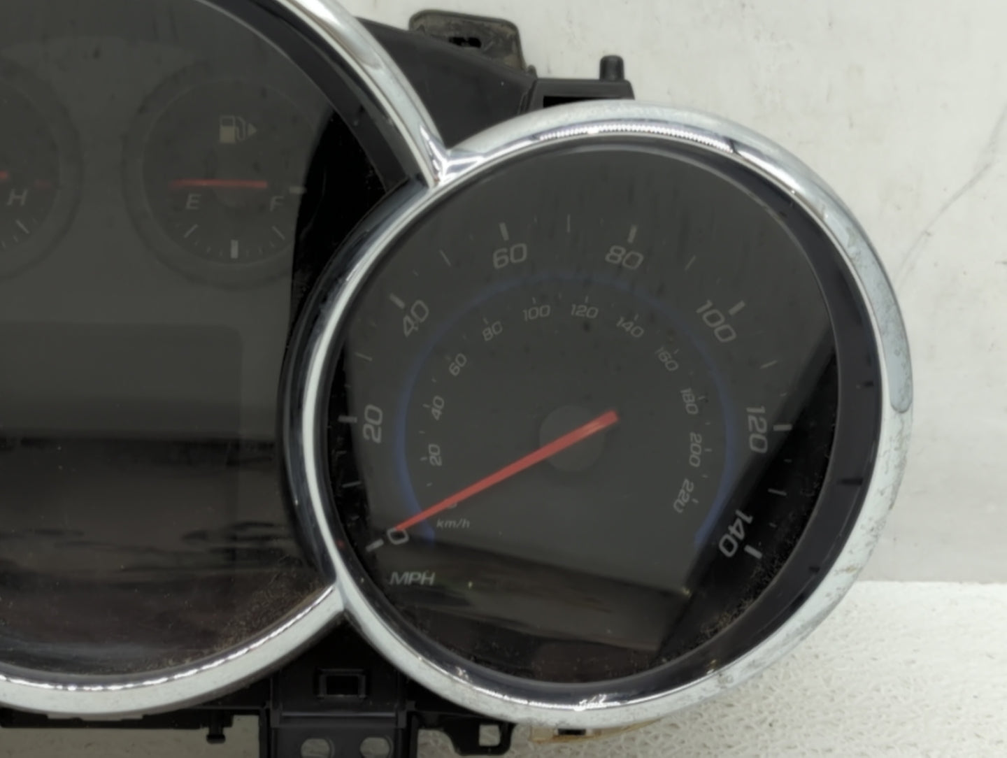 2015-2016 Chevrolet Cruze Instrument Cluster Speedometer Gauges P/N:42362673 Fits Fits 2015 2016 OEM Used Auto Parts - Oemus