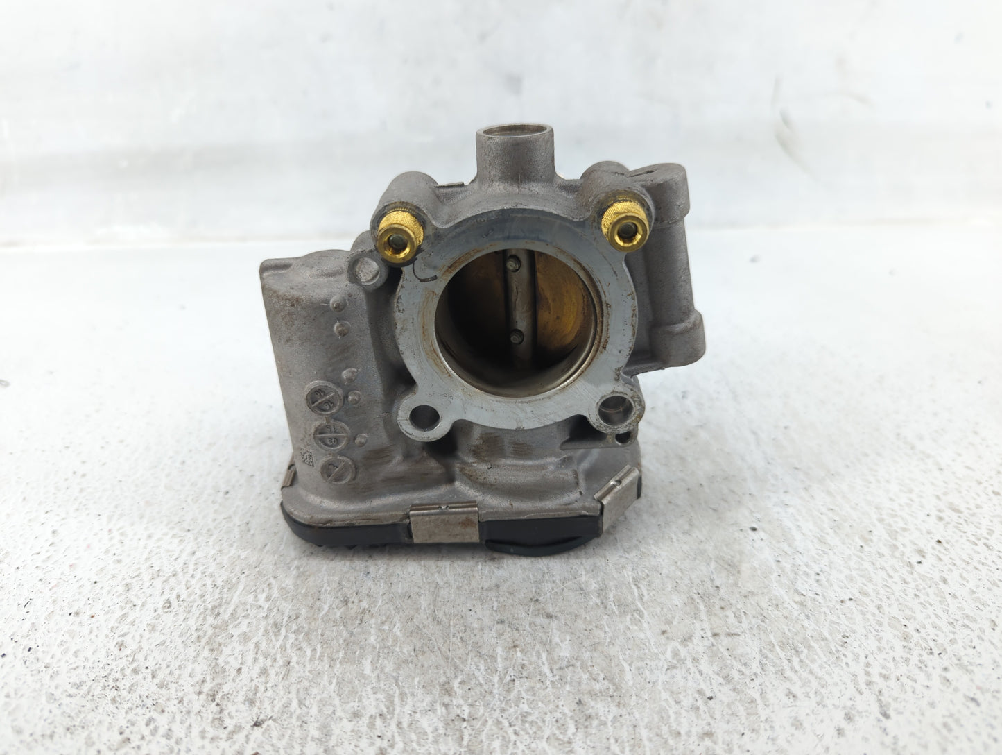 2011-2016 Chevrolet Cruze Throttle Body P/N:55581662 Fits Fits 2011 2012 2013 2014 2015 2016 2017 2018 2019 2020 2021 OEM Us