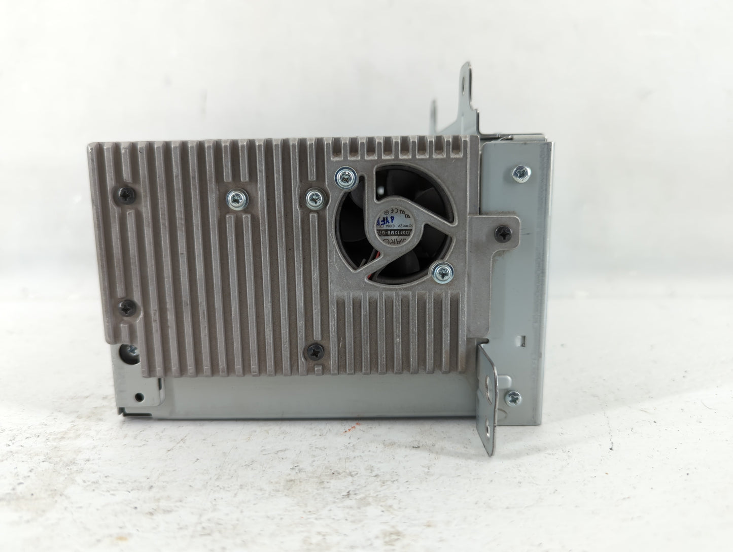 2015-2016 Chevrolet Cruze Am Fm Cd Player Radio Receiver - Oemusedautoparts1.com