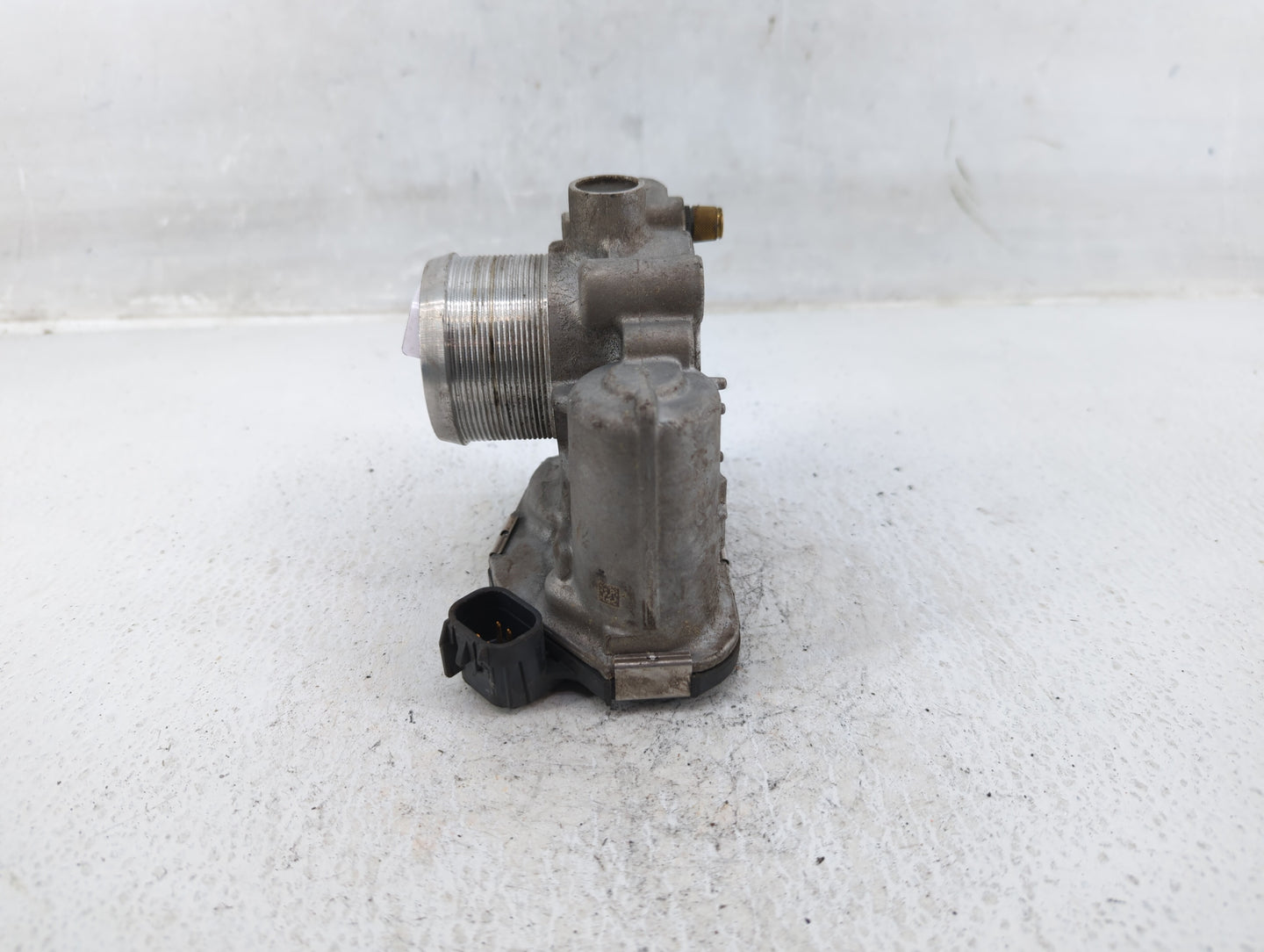 2011-2016 Chevrolet Cruze Throttle Body P/N:55565489 Fits Fits 2011 2012 2013 2014 2015 2016 2017 2018 2019 2020 2021 OEM Us