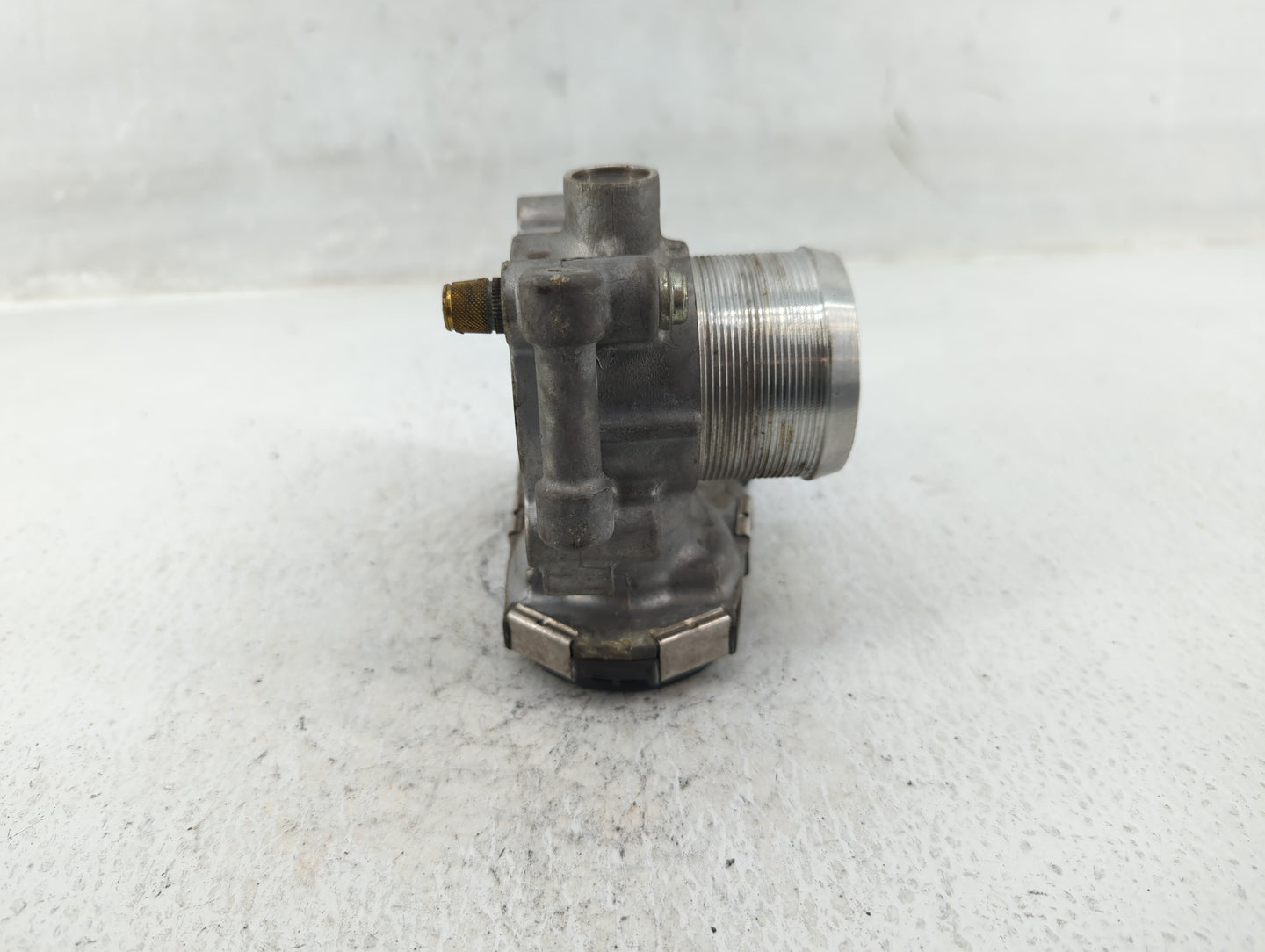 2011-2016 Chevrolet Cruze Throttle Body P/N:55565489 Fits Fits 2011 2012 2013 2014 2015 2016 2017 2018 2019 2020 2021 OEM Us