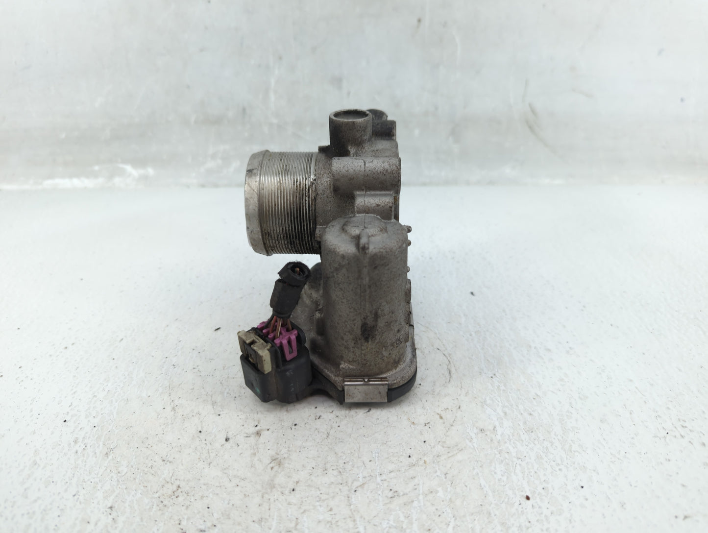 2011-2016 Chevrolet Cruze Throttle Body P/N:55581662 Fits Fits 2011 2012 2013 2014 2015 2016 2017 2018 2019 2020 2021 OEM Us