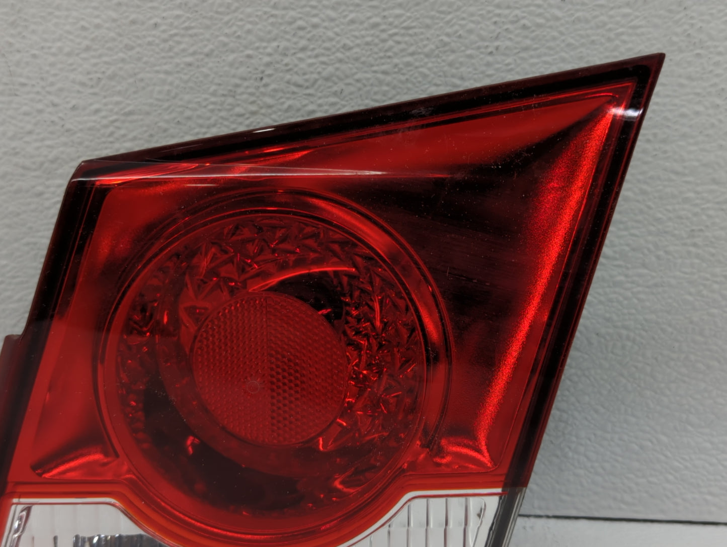 2011-2016 Chevrolet Cruze Tail Light Assembly Passenger Right OEM Fits Fits 2011 2012 2013 2014 2015 2016 OEM Used Auto Part