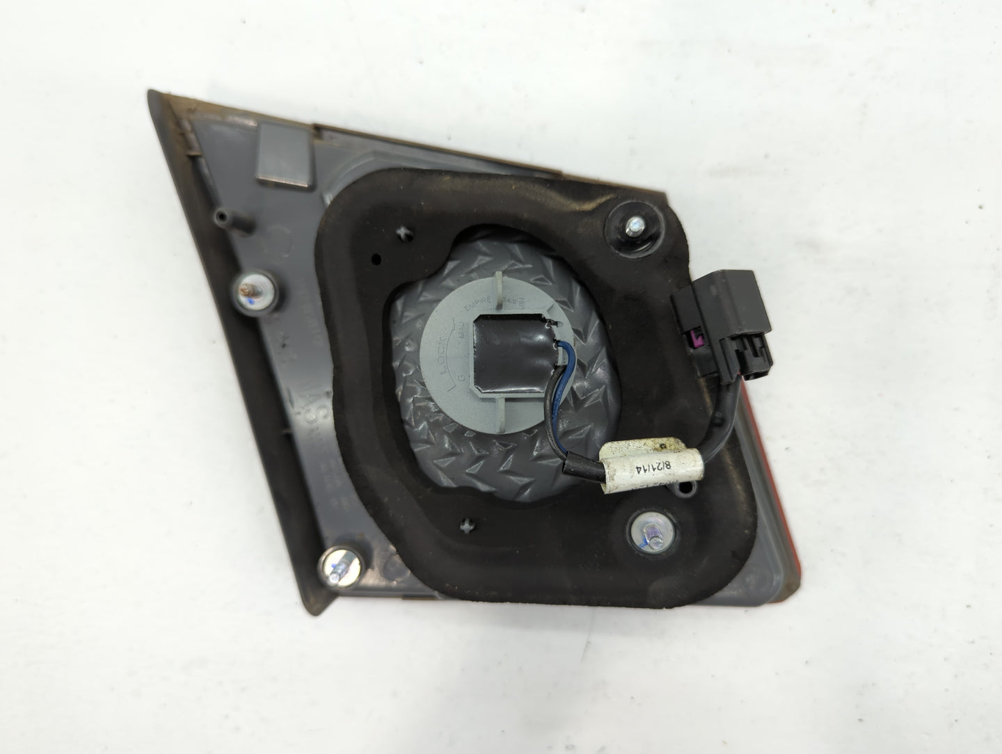 2011-2016 Chevrolet Cruze Tail Light Assembly Passenger Right OEM Fits Fits 2011 2012 2013 2014 2015 2016 OEM Used Auto Part