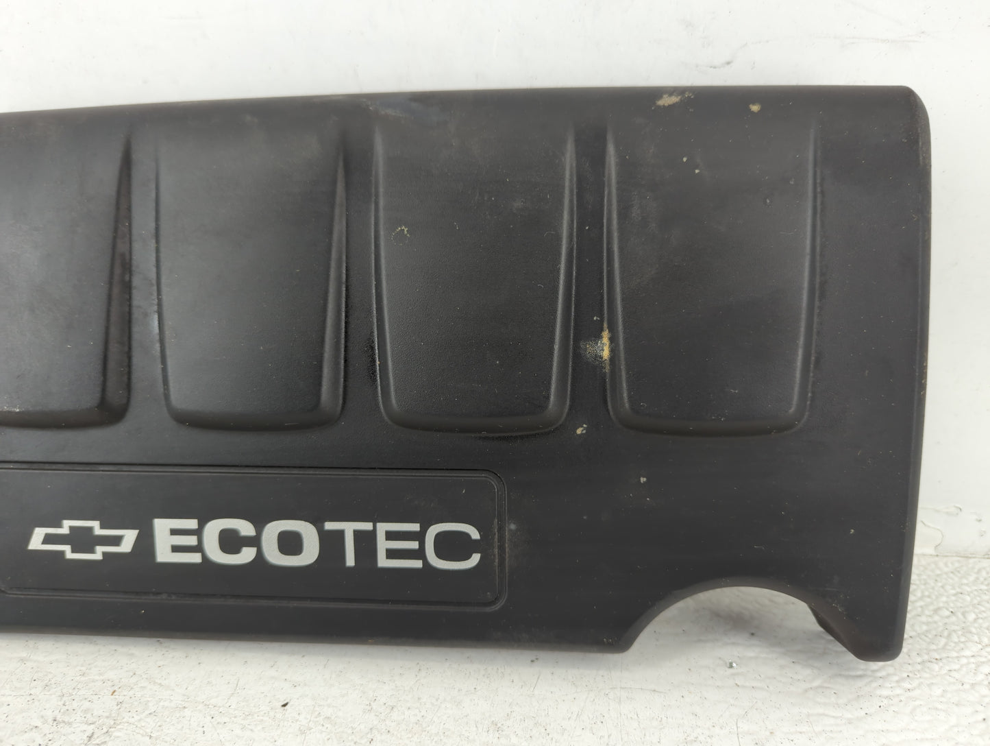 2015 Chevrolet Cruze Engine Cover - Oemusedautoparts1.com