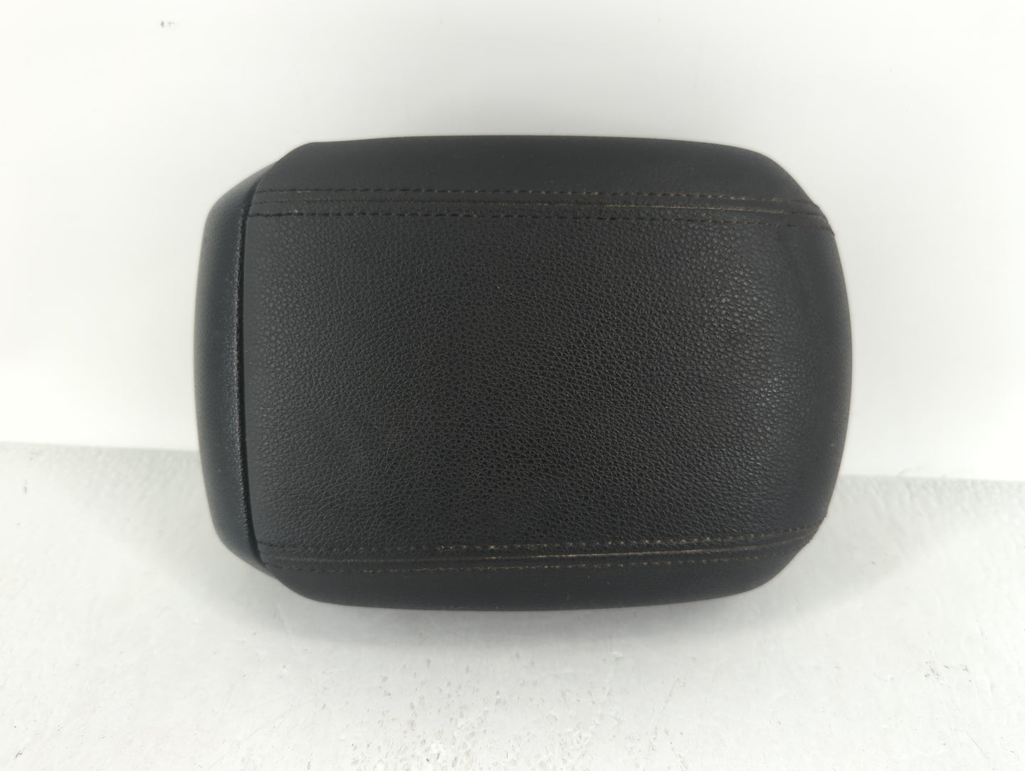 2015 Chevrolet Cruze Center Console Armrest Cover Lid Black - Oemusedautoparts1.com
