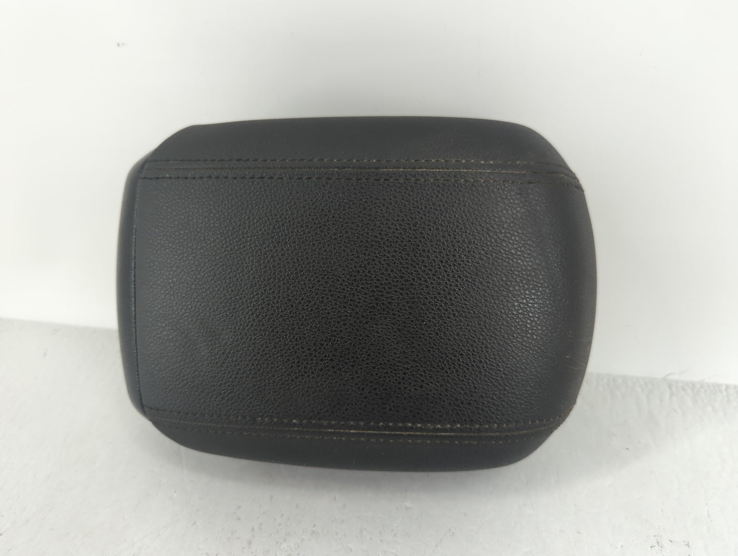 2015 Chevrolet Cruze Center Console Armrest Cover Lid Black - Oemusedautoparts1.com