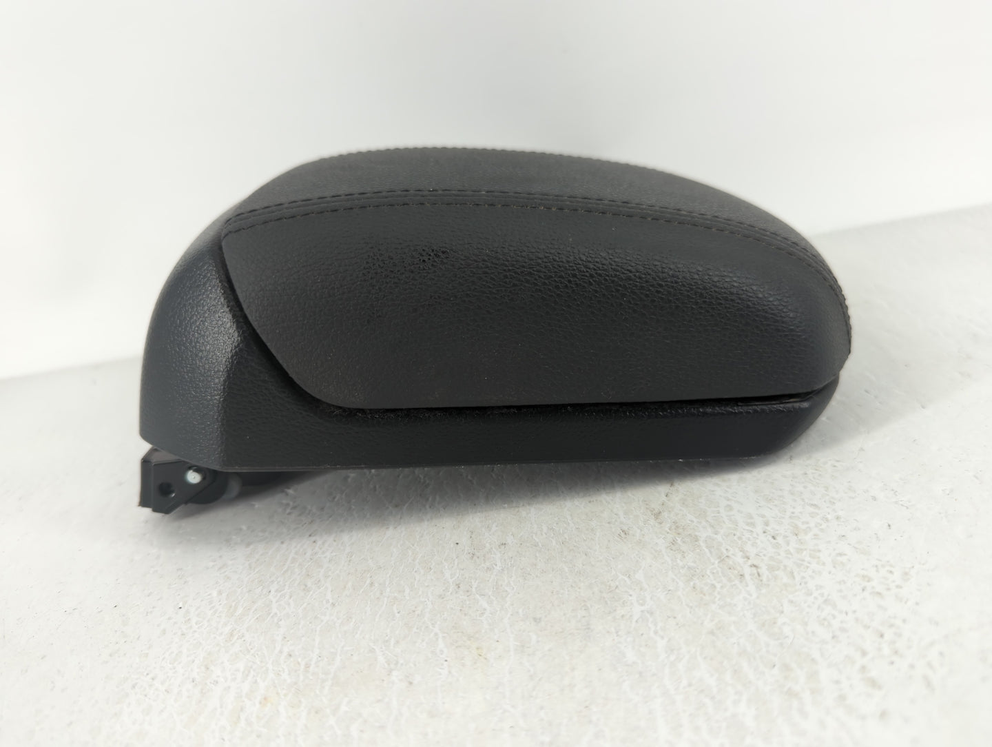 2015 Chevrolet Cruze Center Console Armrest Cover Lid Black - Oemusedautoparts1.com