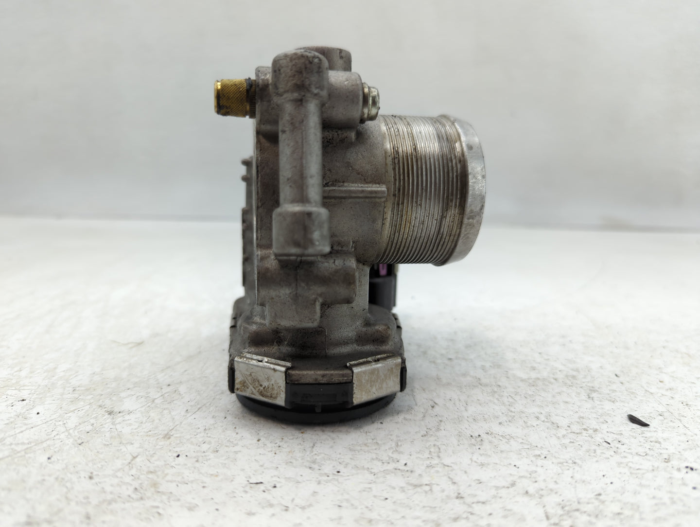 2011-2016 Chevrolet Cruze Throttle Body P/N:55 581662 Fits Fits 2011 2012 2013 2014 2015 2016 2017 2018 2019 2020 2021 OEM U