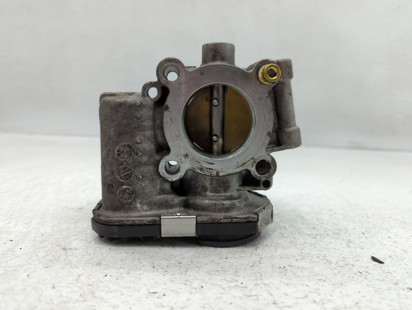 2011-2016 Chevrolet Cruze Throttle Body P/N:55 581662 Fits Fits 2011 2012 2013 2014 2015 2016 2017 2018 2019 2020 2021 OEM U