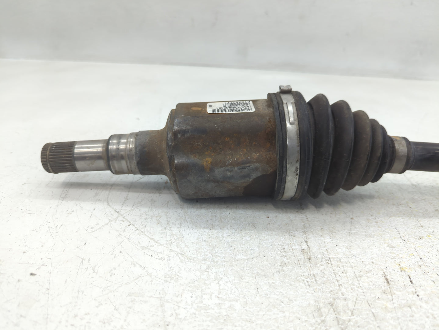 2015-2016 Chevrolet Cruze Axle Shaft Front Passenger Cv C/v - Oemusedautoparts1.com