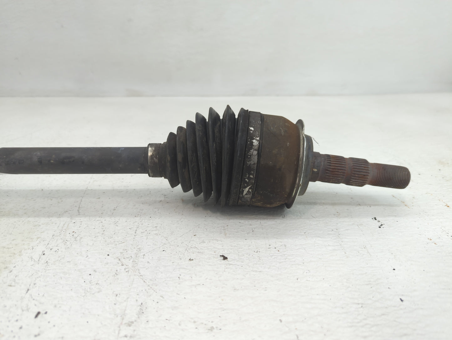 2015-2016 Chevrolet Cruze Axle Shaft Front Passenger Cv C/v - Oemusedautoparts1.com